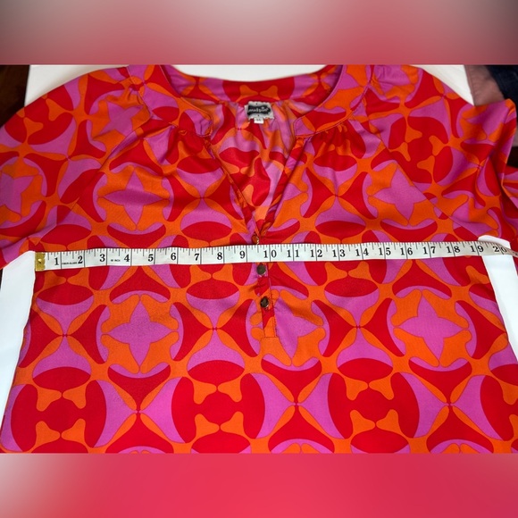Mudpie Women’s Medium Long Sleeve Top 100% Polyester EUC Orange pink purple - Picture 2 of 11